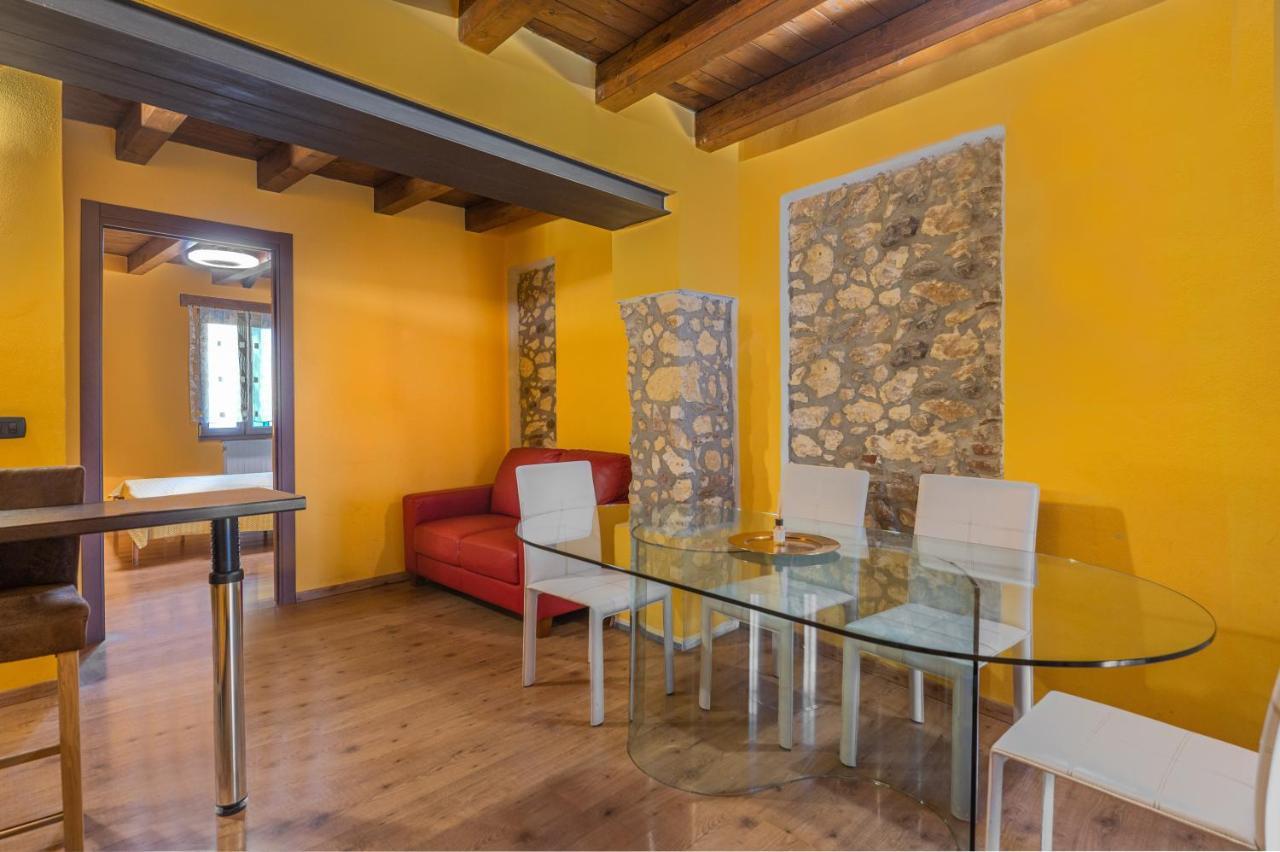 Stylish 2 Bedroom With Balcony Verona Bagian luar foto